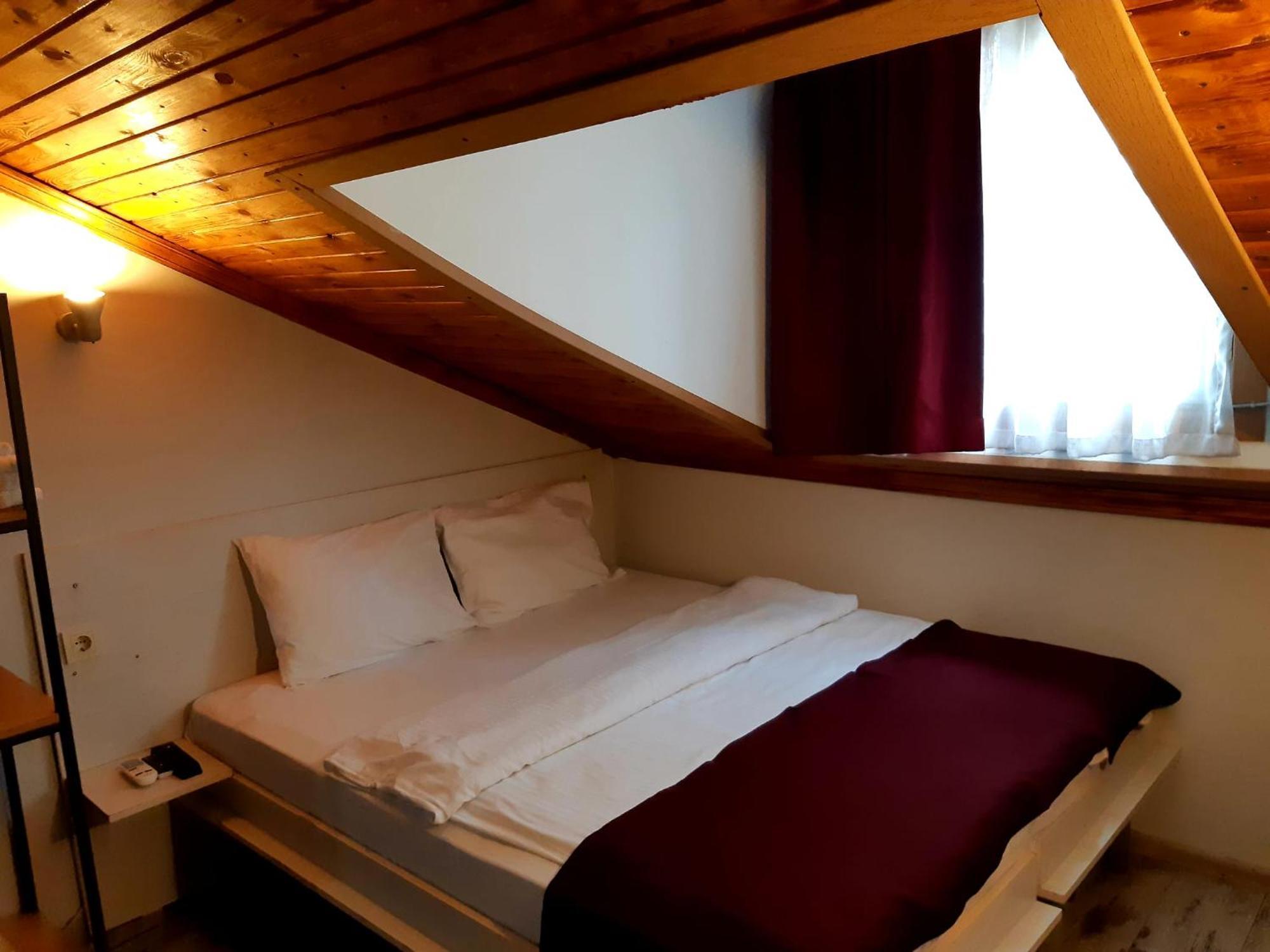 Hot Budget Ortakoy Istanbul Room photo