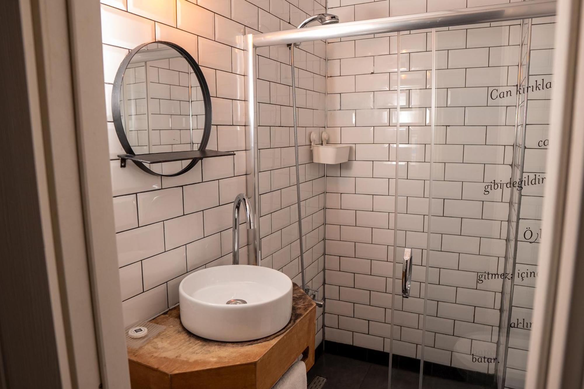 Hot Budget Ortakoy Istanbul Room photo